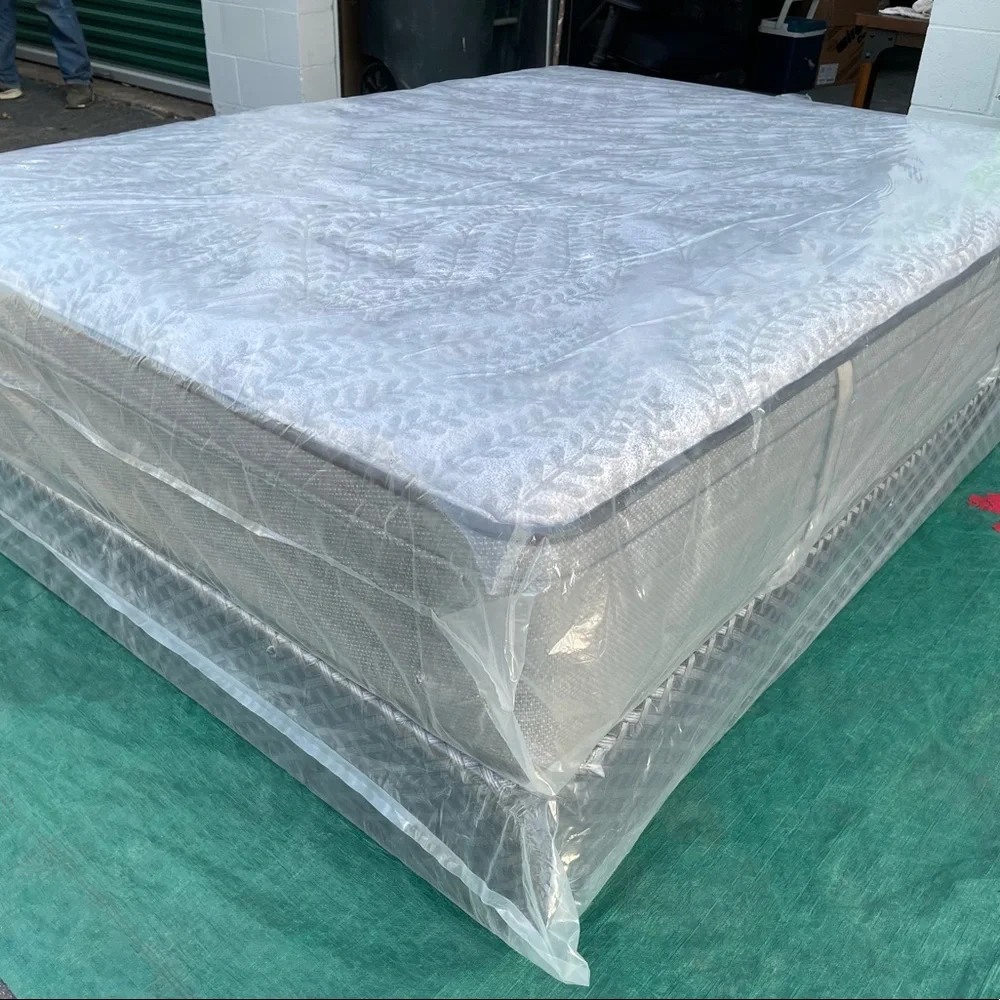 NEW Queen mattress set Pillowtap Posturepedic,
